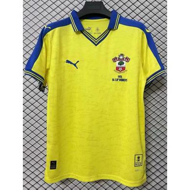 Camiseta Southampton 50th Anniversary 26/27
