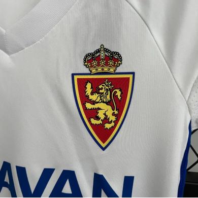 Camiseta Real Zaragoza Primera Equipación 23/24 Niño Camiseta Real Zaragoza Primera Equipación 23/24 Niño
