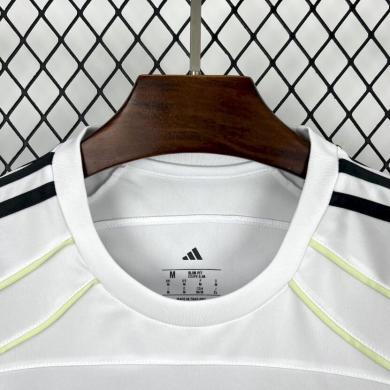 Camiseta Real Madrid Leisure 25/26